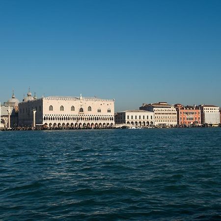 Residenza Giudecca Molino Stucky Apartment Venice Exterior photo